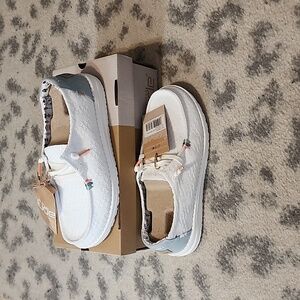 Hey Dude Wendy Boho white crochet